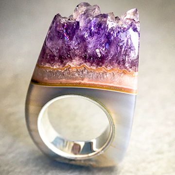 Amethyst Crystal Point Mid-height - Power & Protection Ring Size 5.5